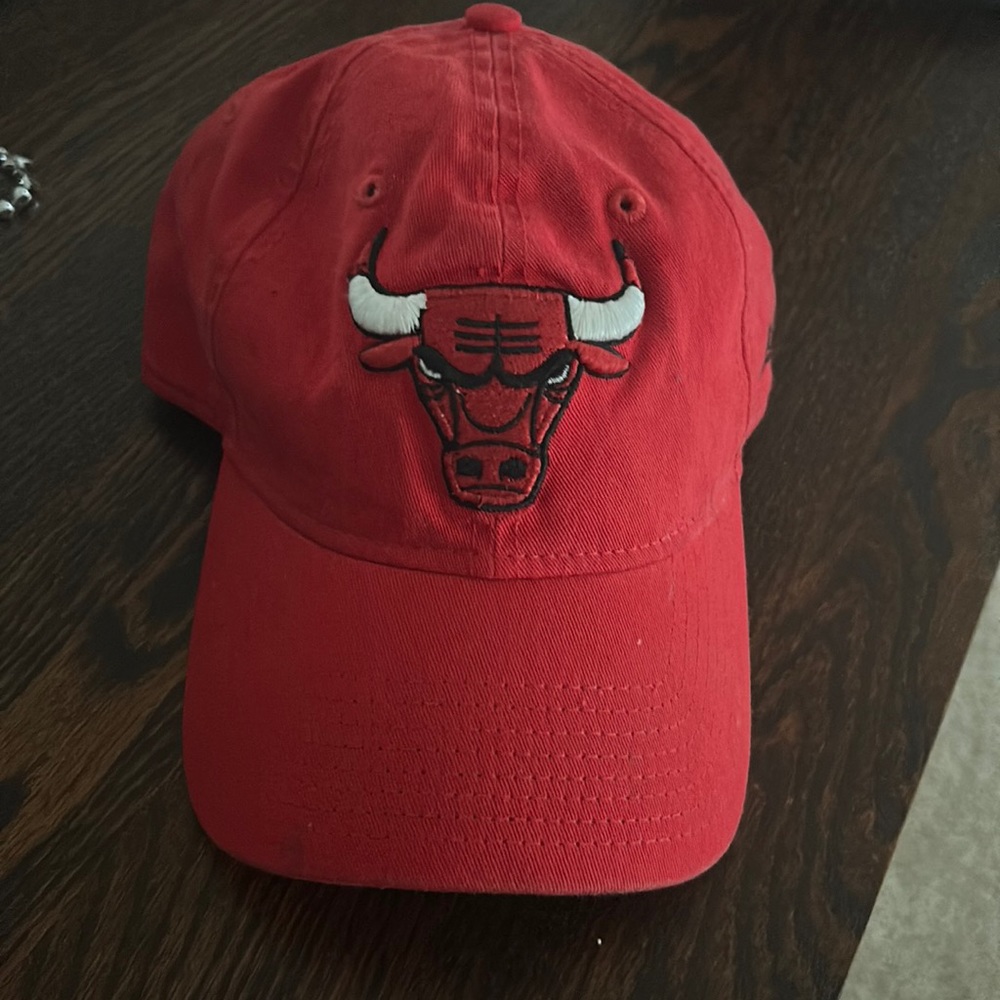 Chicago bulls red hat
